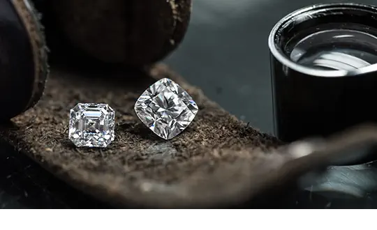 Größere Diamanten, Edelstein und Fassung