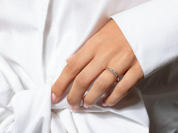 Verlobungsringe bis 2.000 € mit Diamant bis 0,5 Karat kaufen