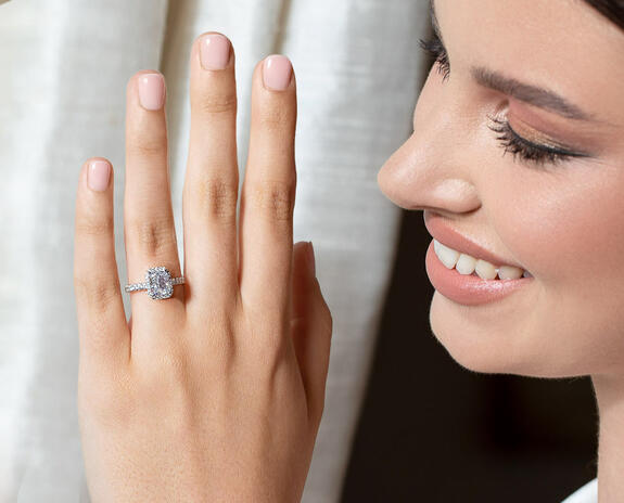 Halo-Ringe mit Diamant und glitzerndem Pavé