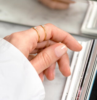 3 steine ring gelbgold