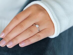 Verlobungsring Classic 6 in 9K Weißgold mit Labordiamant 0,50ct E/VS