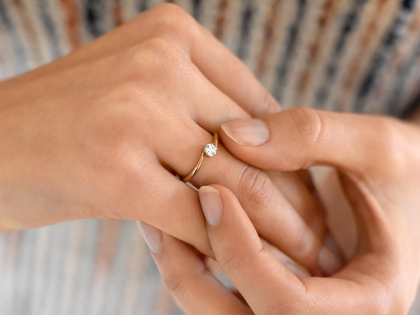 Verlobungsring Devotion in 14K Roségold mit Labordiamant 0,25ct E/VS