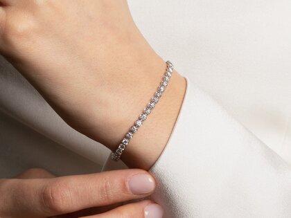 Tennisarmband in 18K Weißgold mit Diamanten 4,7ct G/SI, 17cm
