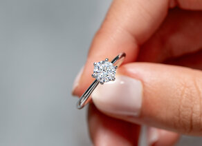 Verlobungsring Heaven 6 in 9K Weißgold mit Diamant 0,75ct G/SI