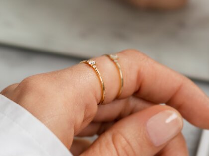 Verlobungsring Vivid Petite Diamond in 14K Gelbgold mit Diamanten 0,10ct G/SI