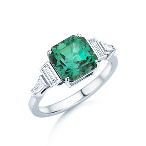 Verlobungsring Aureline in 9K Weißgold mit Grüner Turmalin 3,00ct und natürliche Diamanten 0,48ct