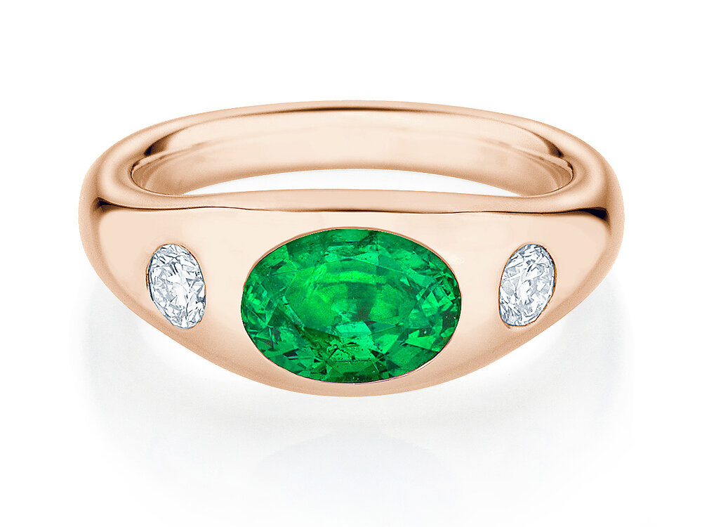 Ring Three-Stone Signet in 9K Roségold mit Smaragd 1,35ct und natürliche Diamanten 0,30ct