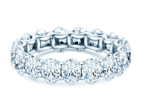 Verlobungsring Oval Cut Infinity in 9K Weißgold mit Diamanten 1,84ct G/SI