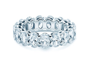 Verlobungsring Oval Cut Infinity
