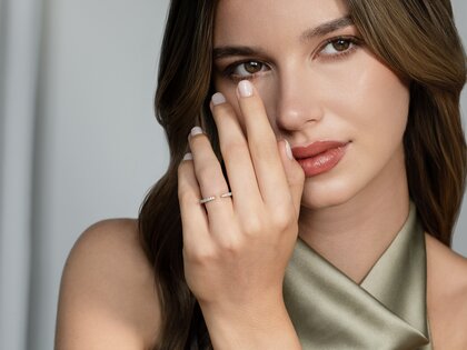 Verlobungsring Peak in 14K Weißgold mit Diamanten 0,36ct G/SI