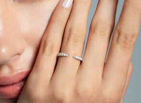 Verlobungsring Peak in 14K Weißgold mit Diamanten 0,36ct G/SI