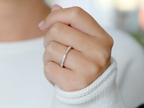 Verlobungsring V-Eternity in 14K Weißgold mit Diamanten 0,30ct G/SI