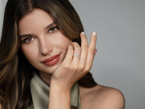 Verlobungsring Wave in 14K Weißgold mit Diamanten 0,57ct G/SI