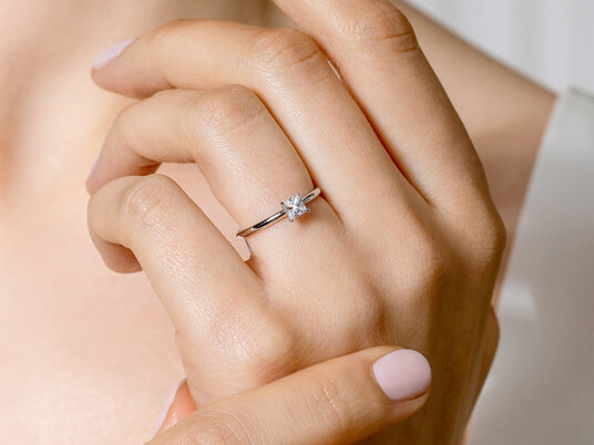 Verlobungsring Asscher Cut