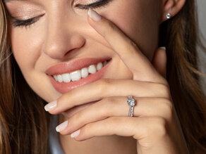Verlobungsring Cushion Pavé in 14K Weißgold mit Diamanten 1,22ct G/SI