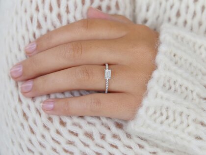 Verlobungsring Emerald-Cut