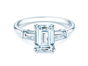 Verlobungsring Emerald Tapered Baguette Labordiamant