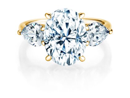 Verlobungsring Oval Pear Cut in 9K Gelbgold mit Labordiamanten 0,49ct E/VS