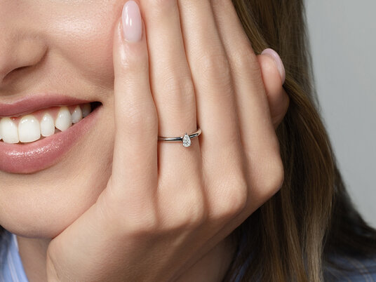 Verlobungsring Pear Clean in 9K Weißgold mit Diamant 0,25ct