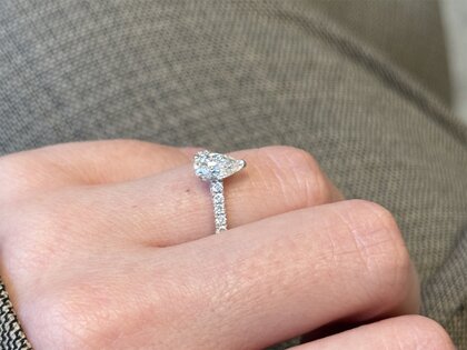 Verlobungsring Pear Pavé in 14K Gelbgold mit Diamanten 0,81ct G/SI