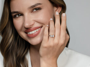 Verlobungsring Toi et Moi Pear & Emerald in 9K Gelbgold mit Diamanten 1,00ct G/VS