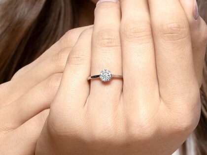 Verlobungsring Bloom in 14K Weißgold mit Diamanten 0,22ct G/SI