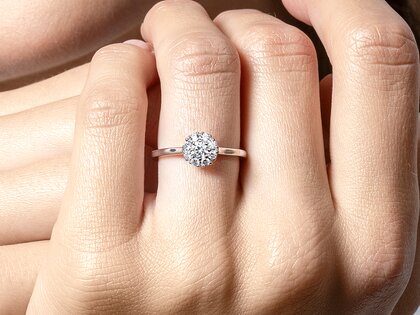 Verlobungsring Bloom in 14K Gelbgold mit Diamanten 0,40ct G/SI
