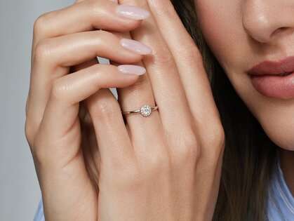 Verlobungsring Flower in 18K Weißgold mit Diamanten 0,33ct G/SI