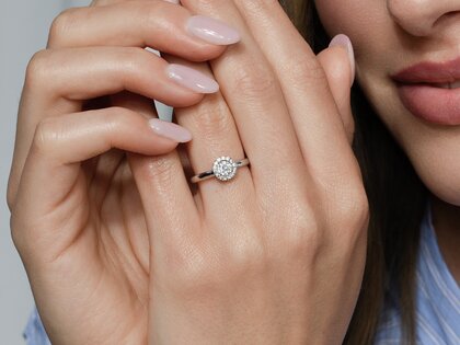 Verlobungsring Flower in Platin