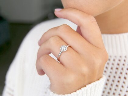 Verlobungsring Flower in Platin