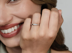 Verlobungsring 3 Stones in 14K Gelbgold mit Diamanten 0,11ct G/SI