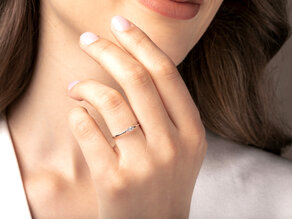 Verlobungsring Vivid Petite Cushion Cut in 9K Weißgold mit Diamanten 0,10ct G/SI