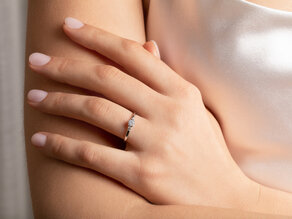 Verlobungsring Vivid Petite Diamond in Gelbgold
