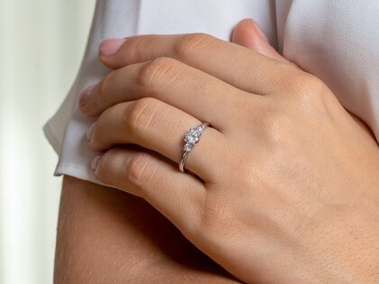 Verlobungsring Vivid Petite Diamond in 18K Roségold mit Diamanten 0,60ct G/SI