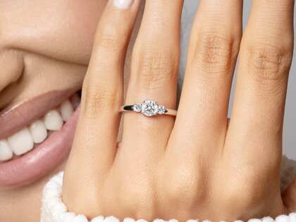Verlobungsring Vivid Petite Diamond in 18K Roségold mit Diamanten 0,60ct G/SI