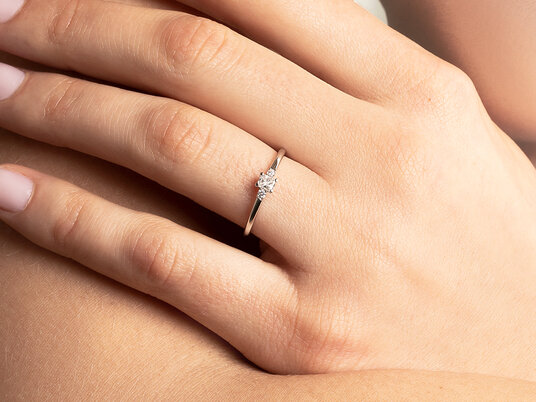 Verlobungsring Vivid Petite Radiant Cut