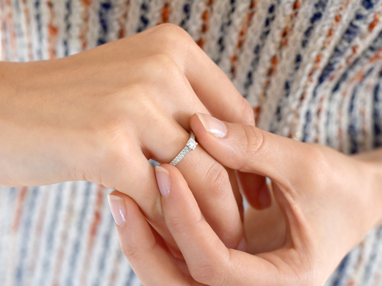 Verlobungsring Claire Petite