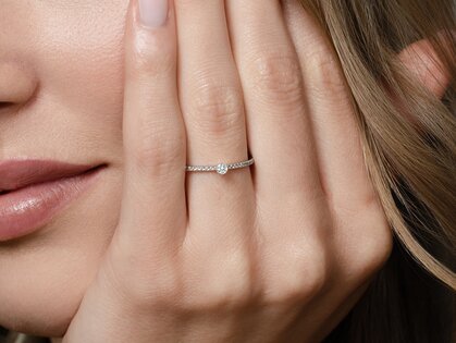 Verlobungsring Classic Pavé in 18K Weißgold mit Diamanten 0,30ct G/SI