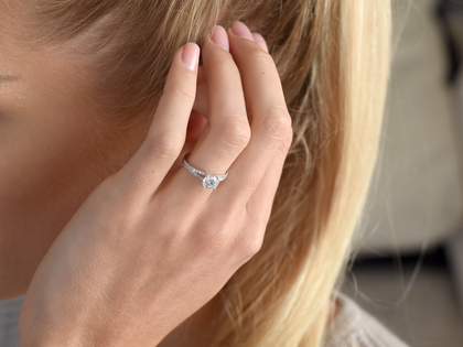 Verlobungsring Dynasty in 18K Weißgold mit Diamanten 1,27ct G/SI