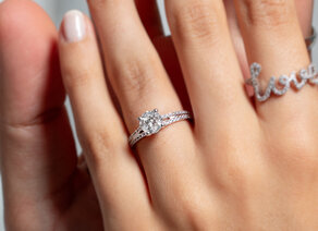 Verlobungsring Dynasty in 18K Weißgold mit Diamanten 1,27ct G/SI
