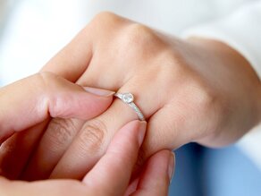 Verlobungsring Eternal Pavé in 14K Weißgold mit Diamanten 0,40ct G/SI