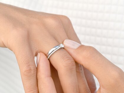 Verlobungsring Pure Diamond in 18K Weißgold mit Diamanten 0,49ct G/SI