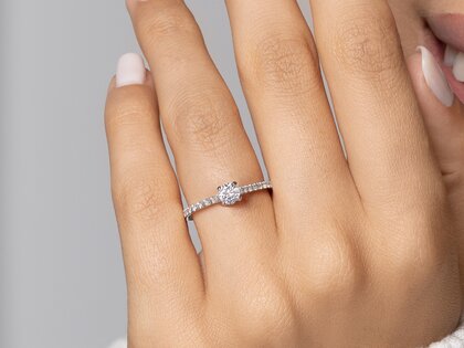 Verlobungsring Pure Diamond in 18K Weißgold mit Diamanten 0,62ct G/SI