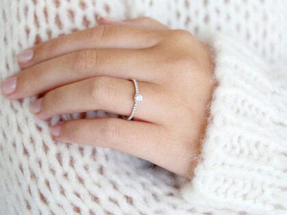 Verlobungsring Pure Diamond in 18K Weißgold mit Diamanten 0,49ct G/SI