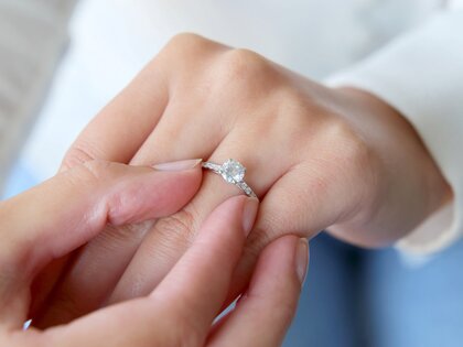 Verlobungsring Pure Diamond in 18K Weißgold mit Diamanten 1,17ct G/SI