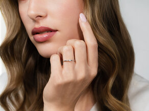 Verlobungsring Classic 4 in 14K Weißgold mit Diamant 0,05ct H/SI