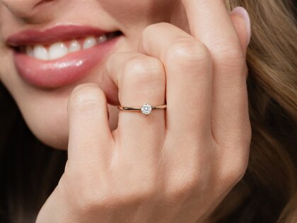 Verlobungsring Classic 4 in 9K Roségold mit Diamant 0,25ct H/SI