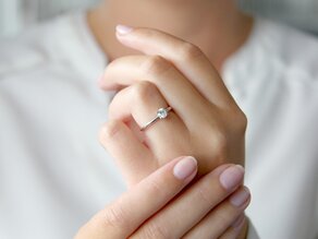 Verlobungsring Classic 4 in 14K Weißgold mit Diamant 0,40ct H/SI