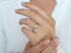 Verlobungsring Classic 4 in 18K Weißgold mit Diamant 0,60ct H/SI