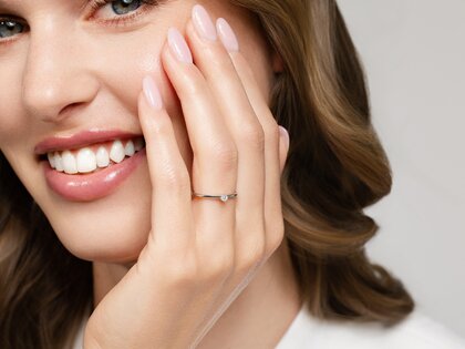 Verlobungsring Classic 6 in 14K Weißgold mit Diamant 0,05ct H/SI